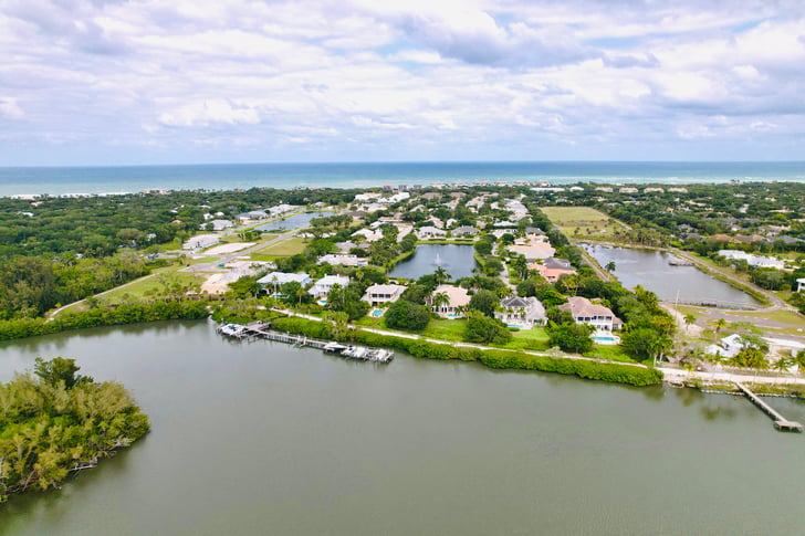 Vero Beach | Example of Commerical Landscape Management Yellowstone Landscape