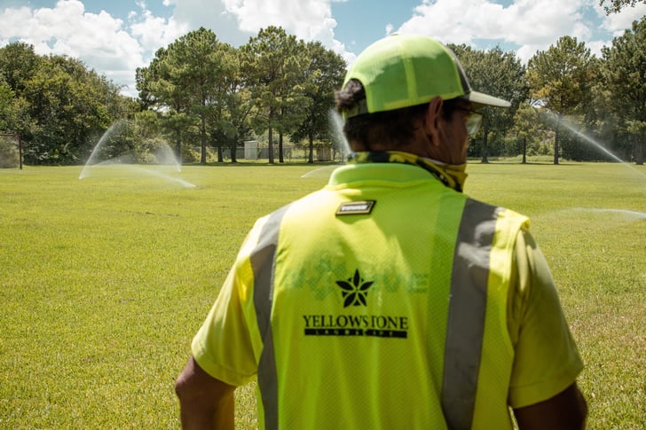 commercial irrigation service crew 